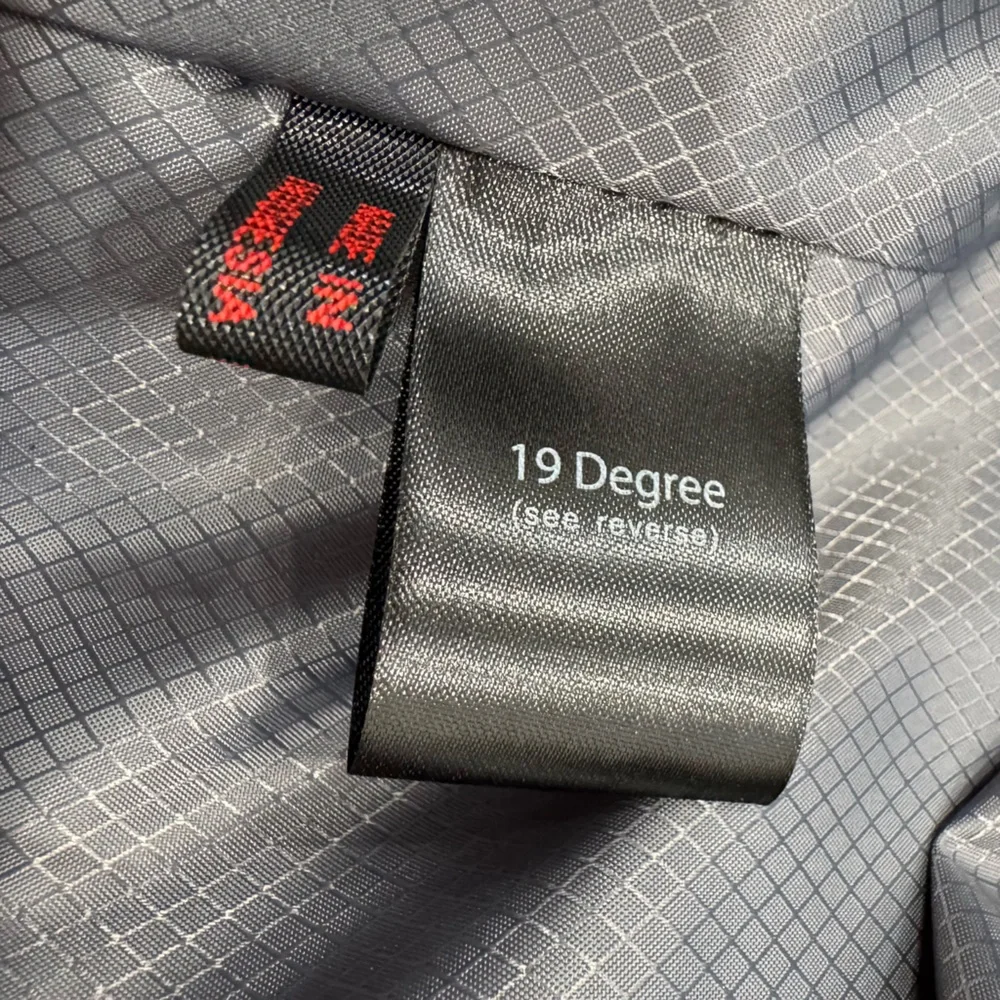 TUMI 19 DEGREE Extended Trip Expandable Checked Luggage 76 cm